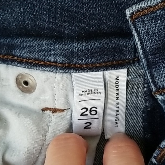4/$34 Loft Modern Straight Jeans 26/2 - Picture 5 of 6